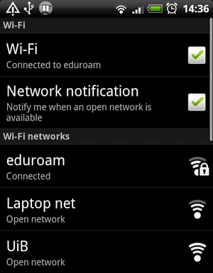 Mobilen er kobla til Eduroam, som ein kan sjå i Wi-Fi menyen.